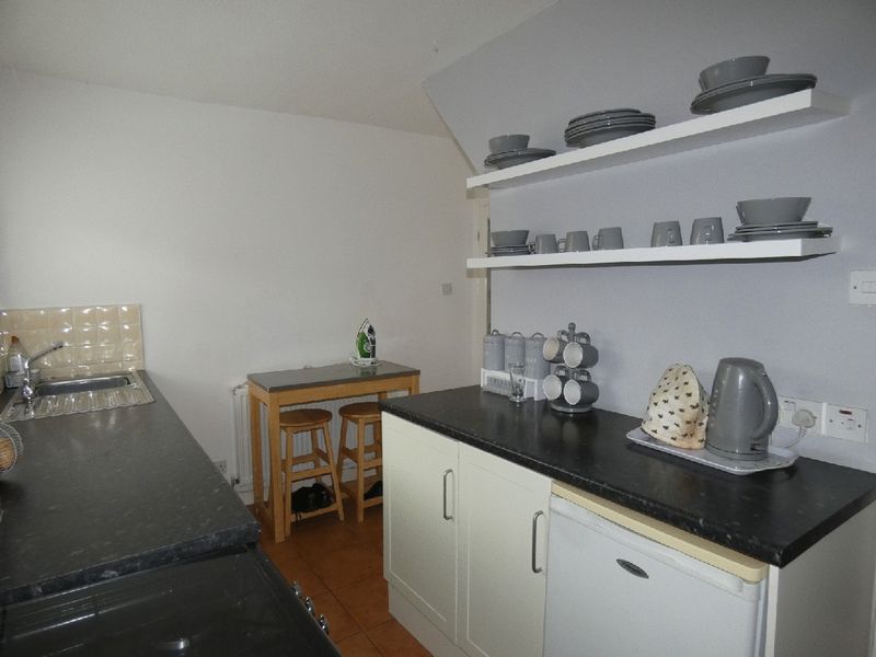 Kitchen- click for photo gallery